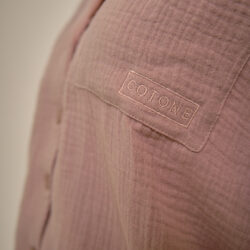 Cotone Collection Pyjamas Taupe - Cotone Collection Pyjamas Taupe - Close up of Pyjamas Taupe Top