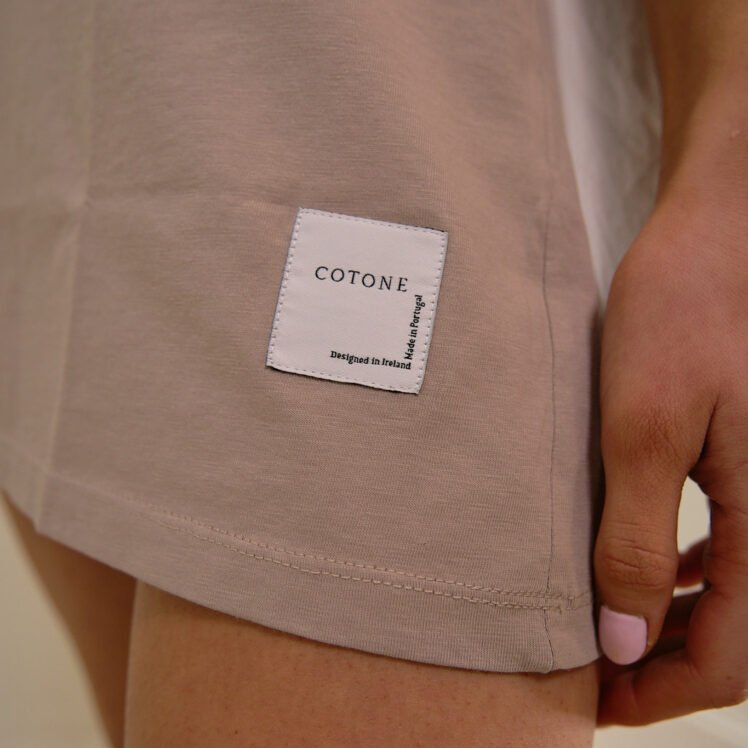 Cotone Collection Pyjamas Taupe - close up of pyjamas